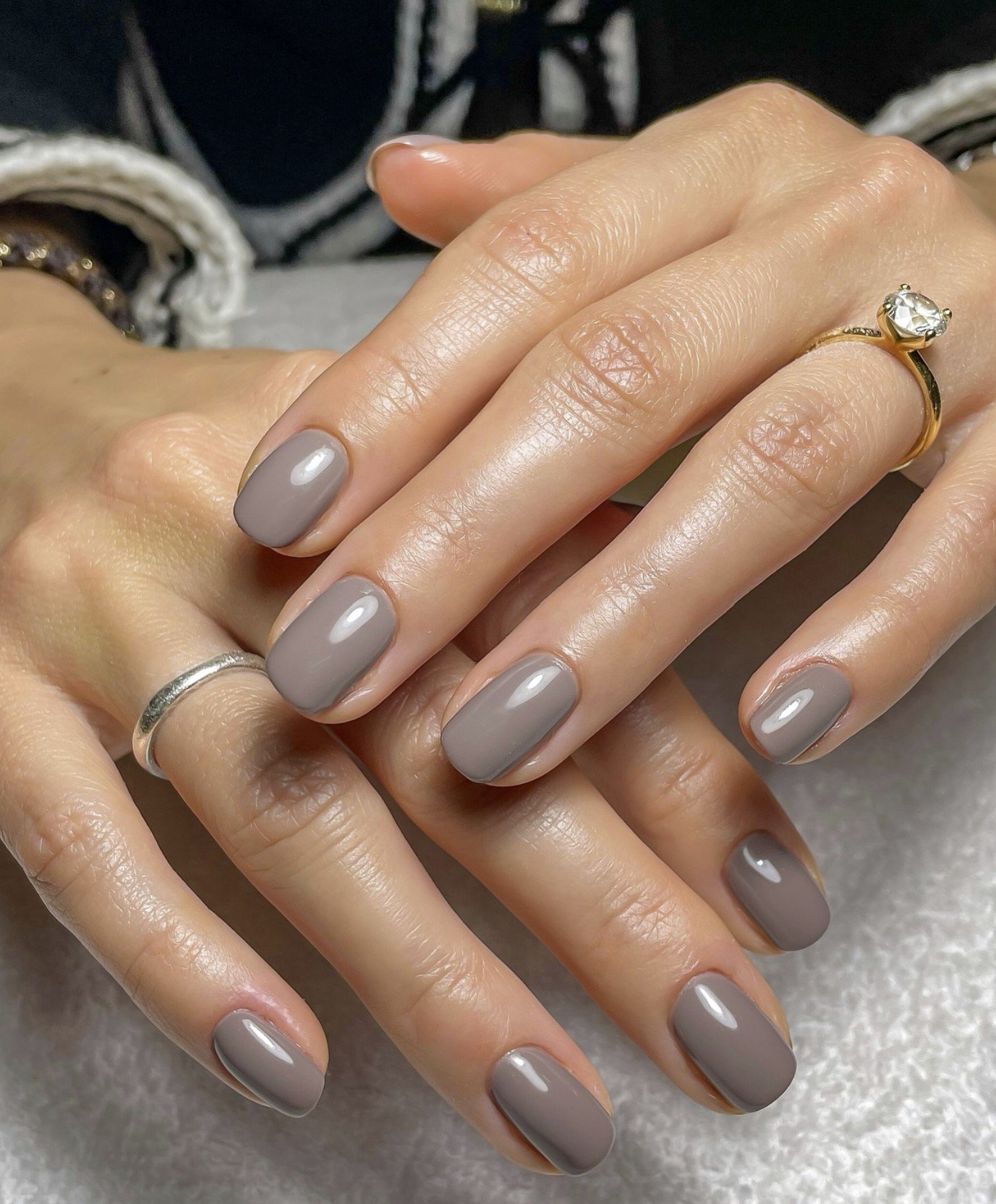 taupenails