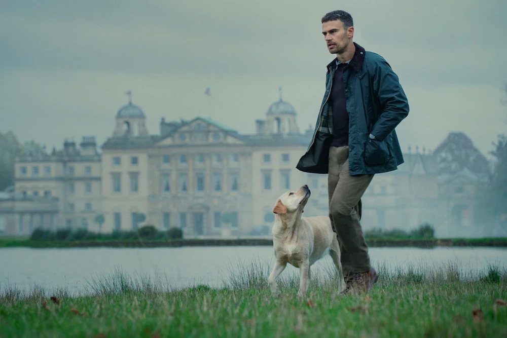 The_Gentlemen_-_Eddie_and_a_dog